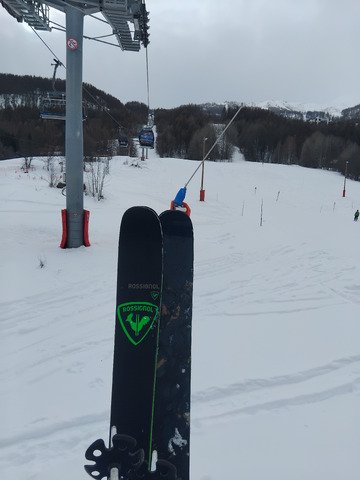 Tiens, vla la neige! Ah qu&eacute; salle temps, l'&eacute;t&eacute; o&ugrave; est-il, o&ugrave; est t'il l'&eacute;t&eacute;?