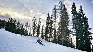 On a promen&eacute; les skis...en carving ⛷️🤣