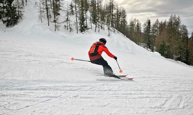 On a promen&eacute; les skis...en carving ⛷️🤣