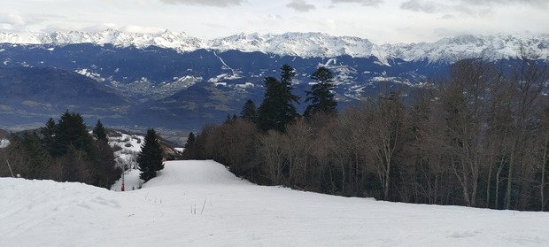 Neige humide mais plut&ocirc;t agr&eacute;able &agrave; skier 