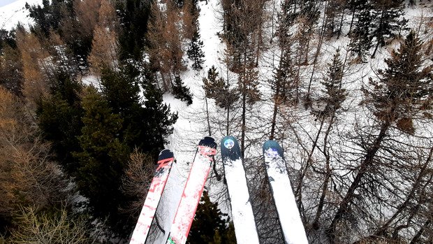 Neige douce fabuleuse pour sessions Fare et Huez Village👍