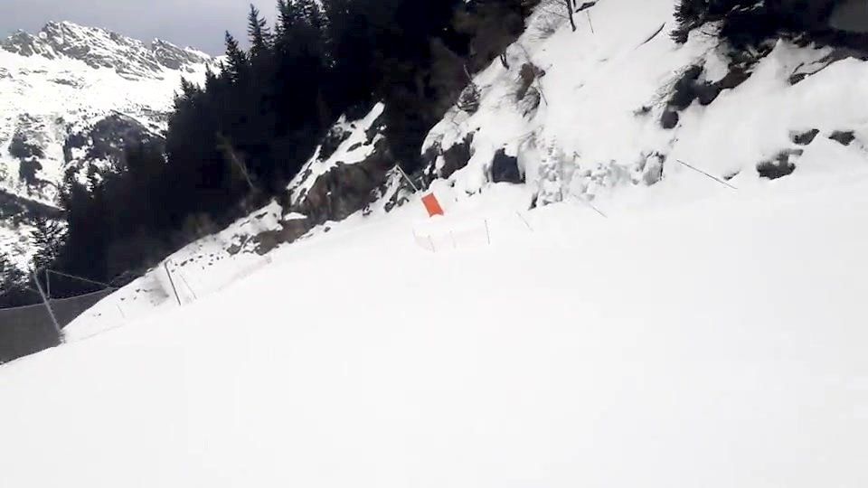 Neige douce fabuleuse pour sessions Fare et Huez Village👍