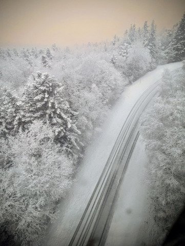 Re poudre dans la nuit...