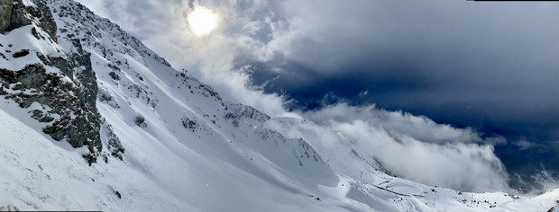 Ambiance n&eacute;buleuse pour ce Go Fast aux 7 Laux