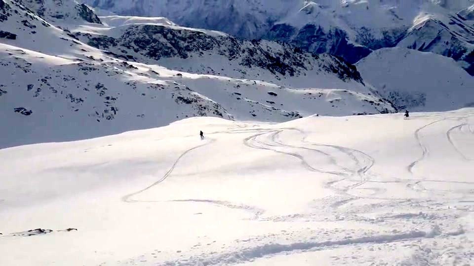 Et encore une petite couche de poudreuse fra&icirc;che ! 👍