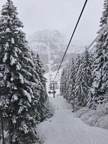 Jour blanc jusqu'aux genoux 😀