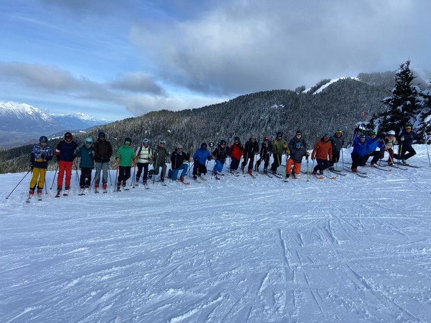 Journ&eacute;e d&eacute;couverte du t&eacute;l&eacute;mark avec une tr&egrave;s bonne neige 