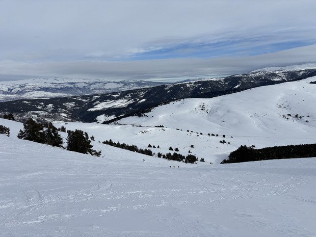 Soleil et neige fra&icirc;che &agrave; La Molina !