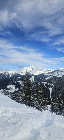 Tracer au soleil malgr&eacute; une neige tr&egrave;s variable