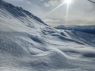 Belle chevauch&eacute;e poudreuse sur le Cheval Noir