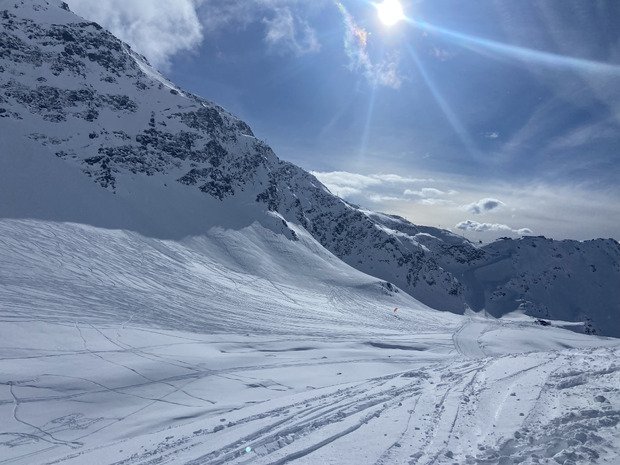 Peu de monde, du soleil et de la bonne neige ✨