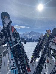 Peu de monde, du soleil et de la bonne neige ✨