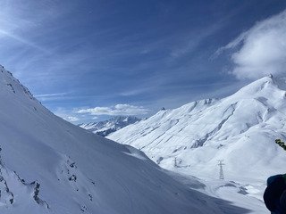 Peu de monde, du soleil et de la bonne neige ✨