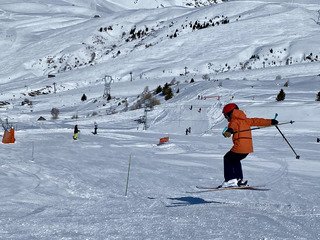 Profiter du soleil sur l'un des rares domaines skiables de Maurienne expos&eacute;s plein sud !
