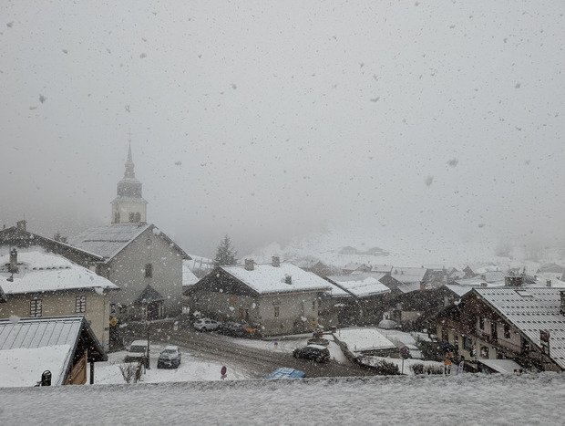 Lpn encore basse, livraison de pizzas pour le petit dej.