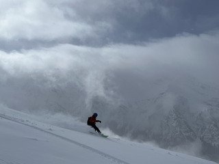 Livraison de neige lourde