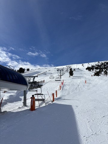 Beau mais chaud &agrave; La Molina