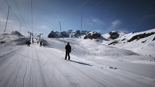 &Ccedil;a taille serr&eacute; &agrave; courch'