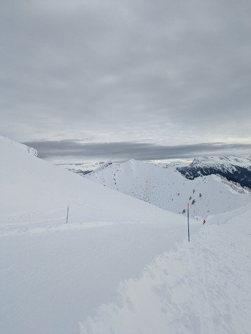 Le plein de neige &agrave; sommand 