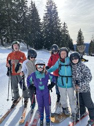 La tribu fait du ski 😂