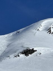 Vous pr&eacute;f&eacute;rez b&eacute;ton ou poudreuse ?😂