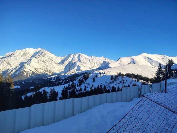 Grand beau, grand chaud, grand monde! 