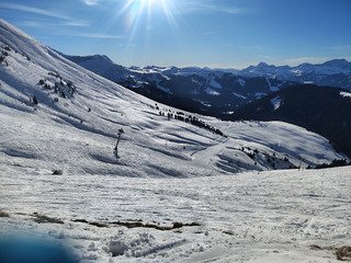 Grand beau, grand chaud, grand monde! 