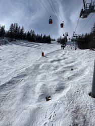 Seuls sur les pistes