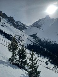 Visite aux Antennes par une combe d&eacute;serte 