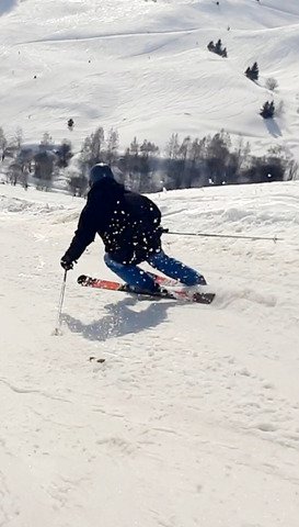 Des bons cr&eacute;neaux pour carving pistes et du bon d&eacute;caill&eacute;