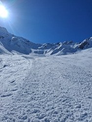 Une bonne journ&eacute;e ride au soleil entre skipasseurs 🤙