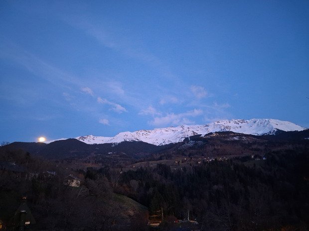 Une bonne journ&eacute;e ride au soleil entre skipasseurs 🤙
