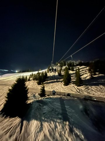 Nocturne sur grattons et neige dure