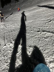 Nocturne sur grattons et neige dure