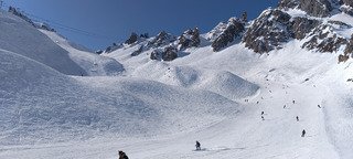 De la neige globalement bien dure et froide