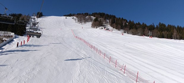 De la neige globalement bien dure et froide