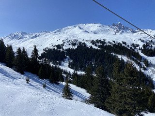 Neige (trop) dure malgr&eacute; un beau soleil