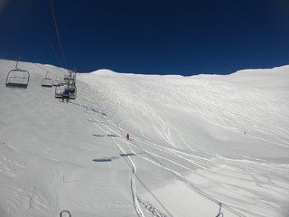 Grosse neige pour gros cuissaux