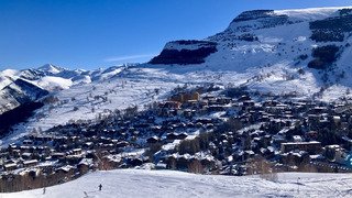 En piste sur tout le domaine. 