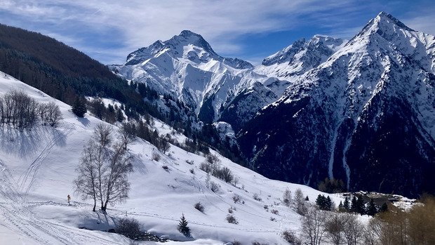 En piste sur tout le domaine. 