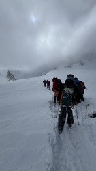 Ouverture de la vall&eacute;e blanche