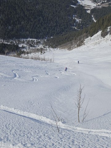 Chercher de la froide au Col de Pendet
