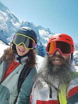 Un jeudi avec soleil, super neige et des cools personnes :) 