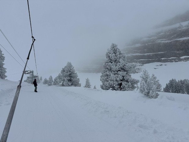 Super journ&eacute;e, des conditions d'enneigement qui font regretter la fermeture annonc&eacute;e de la station le 29 mars