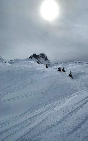 Petit coeur avec les skis
