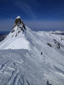 Neige fra&icirc;che de fin de saison et grand plaisir dans le Grand Massif 