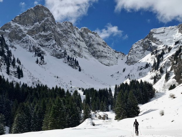 Ardent sous le soleil