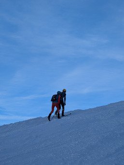 Premi&egrave;re station en pente 100% montante