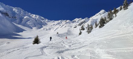 Pas vraiment de point commun avec hier