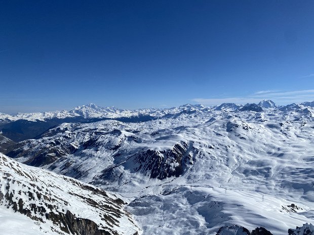 Premi&egrave;res traces en face SE du Grand Perron 